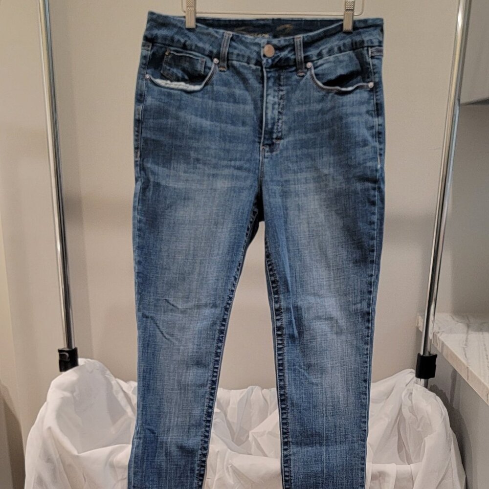 Seven7 High Rise Vintage Straight Jeans SZ 14